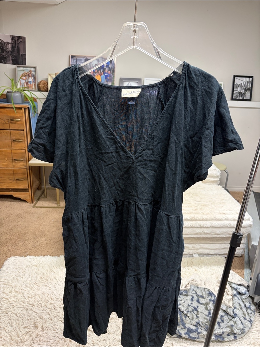 Universal Thread Black Tiered V-Neck Tunic